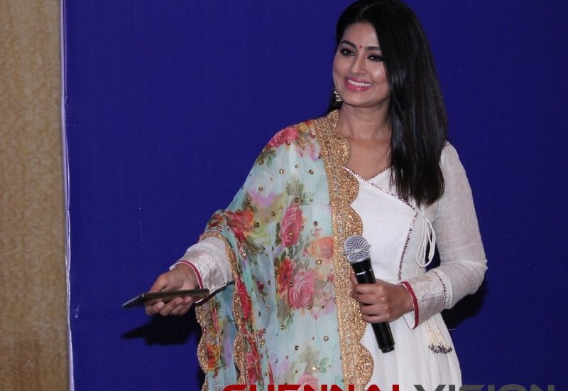 Actress Sneha launched Ryde App 17