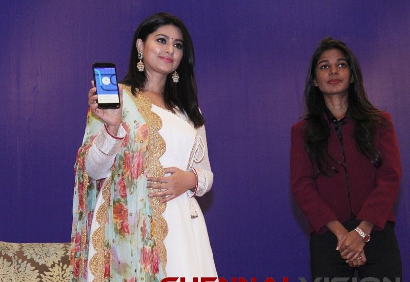 Actress Sneha launched Ryde App 5