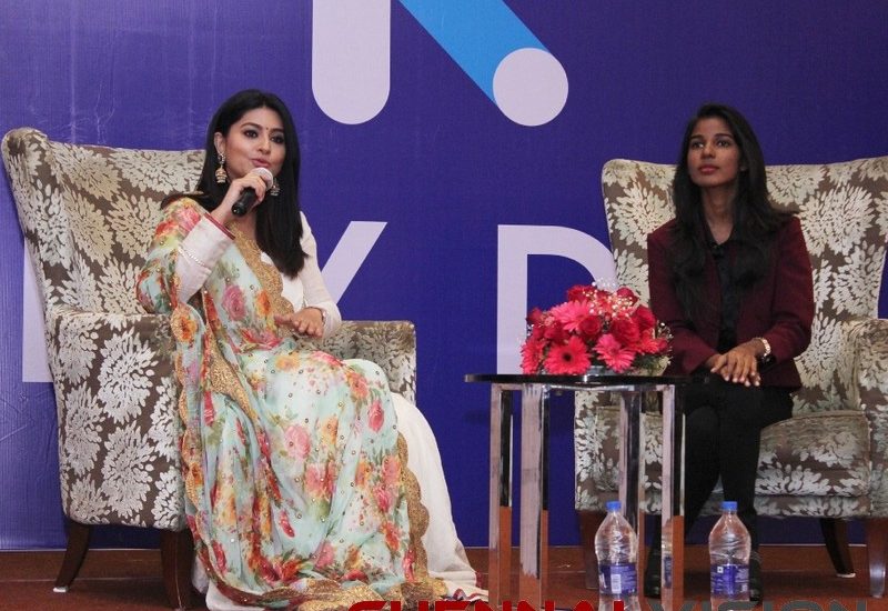 Actress Sneha launched Ryde App 8