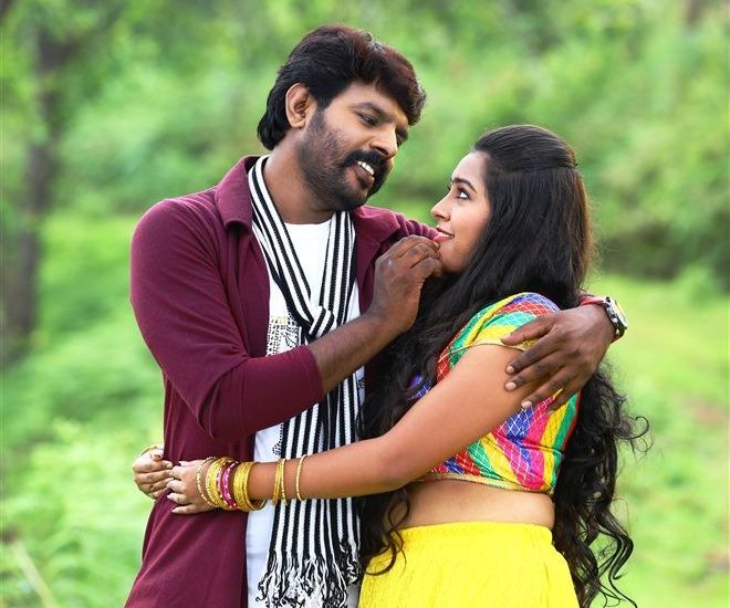 Avathara Vettai Tamil Movie Photos 7