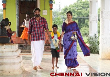 Kudimagan Movie Photos