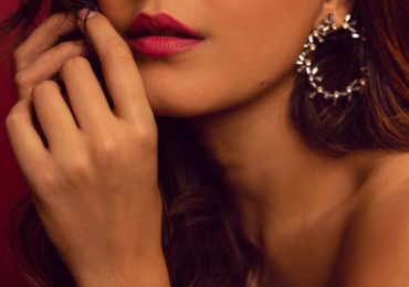 Actress Raashi Khanna Latest photoshoot pictures