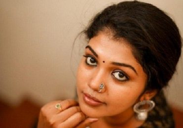 Actress Riythvika Stills