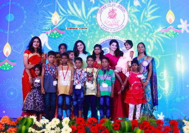 குழந்தைகளுடன் தீபாவளி கொண்டாடிய நடிகைகள் இந்துஜா, அதுல்யா ரவி