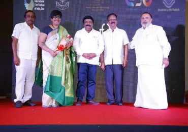 இந்திய சர்வதேச திரைப்பட விழாவில்  தமிழ் திரையுலகினர் கலந்துக் கொள்ள விழா குழுவினர் நேரில் அழைப்பு