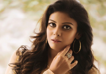 *Actress Chandini Signs Consecutive Projects*