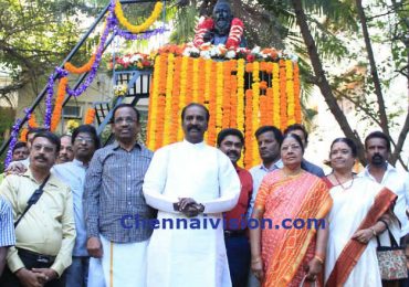 Kaviperarasu Vairamuthu celebrate thiruvalluvar thirunal