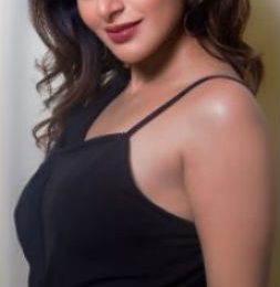 Actress Iswarya Menon Stills