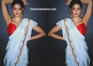 Stunning in Saree Shanvi Srivatsav from Mirchi Music Awards
