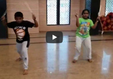 கொரோனவை எதிர்த்து போராடுவோம் .வீட்டிலே இருப்போம் .