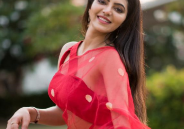 Glowing in Red Athulya Ravi 