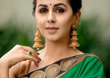 Naturally elegant @nikkigalrani