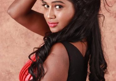 Western outfit pics of @SaranyaRavicha7