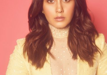 Raashii Khanna Stills