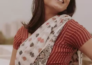 Actress Nivedhithaa Sathish of  SilluKarupatti fame sets the dance floor