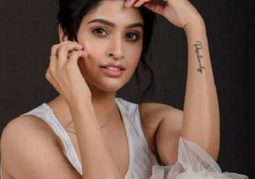 New gorgeous stills of Actress #TanyaRavichandran